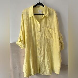 American Eagle Outfitters Lightweight Button-Up Shirt in Yellow